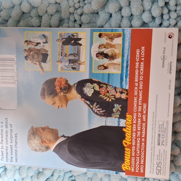 8 for $20 Ticket to paradise DVD collectors edition - Picture 2 of 2